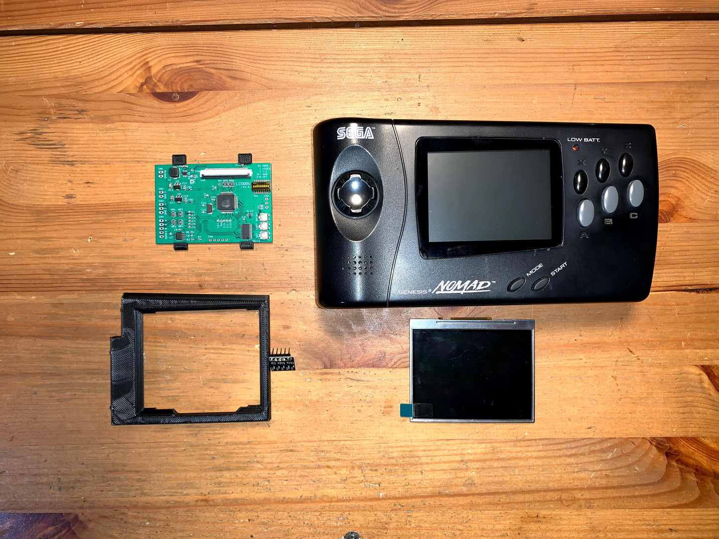 Sega Nomad RGB Screen (LCDDRV) Install